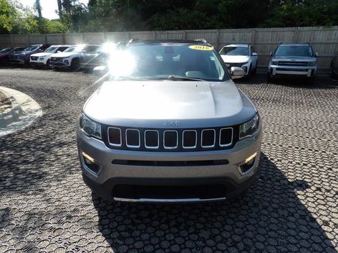Used 2018 Jeep Compass Limited w/ Navigation Group AWD/4WD image 2