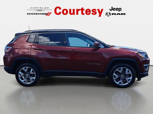Used 2020 Jeep Compass Limited AWD/4WD image 3