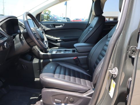 Used 2024 Ford Edge SEL w/ Convenience Package AWD/4WD image 6