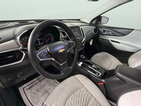 Used 2020 Chevrolet Equinox LS image 18