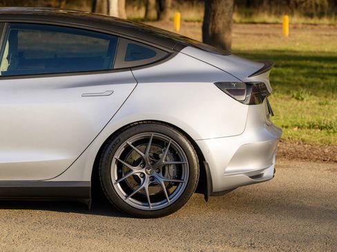 Used 2018 Tesla Model 3 Long Range image 57