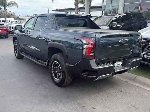 Used 2026 Chevrolet Silverado EV Trail Boss AWD/4WD image 25