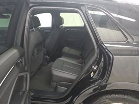 Used 2023 Audi Q3 2.0T Premium image 5