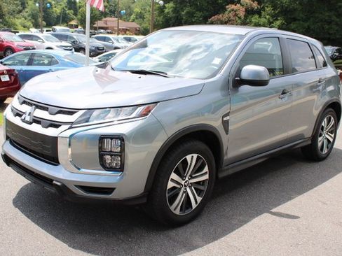 Used 2023 Mitsubishi Outlander Sport 2.0 SE 4D Sport Utility image 3