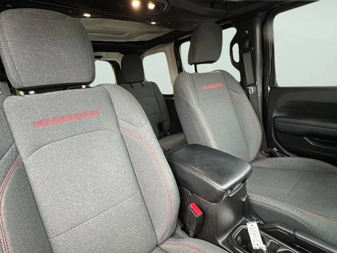 Used 2024 Jeep Wrangler Unlimited Rubicon w/ Dual Top Group AWD/4WD image 22