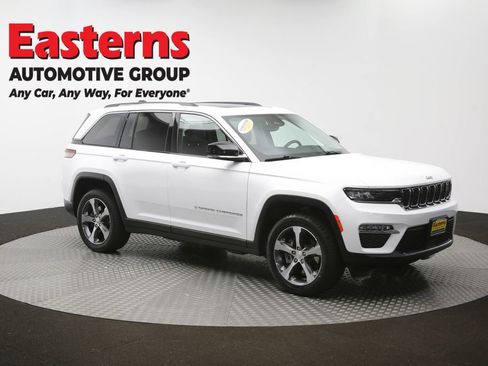 Used 2023 Jeep Grand Cherokee 4WD 4xe image 54