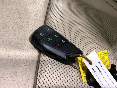 Used 2021 GMC Yukon Denali RWD image 19