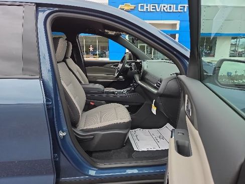 New 2026 Chevrolet Traverse LT w/ Midnight/Sport Edition AWD/4WD image 36