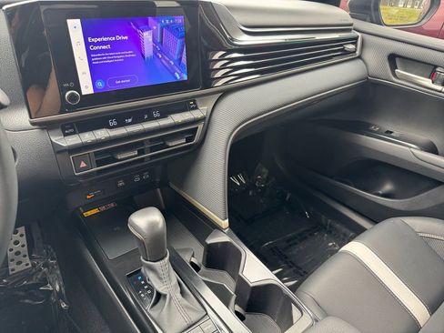 Certified 2025 Toyota Camry SE w/ Convenience Package FWD image 32