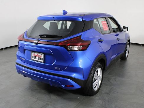 Certified 2025 Nissan Kicks Play S image 16