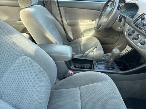 Used 2003 Toyota Camry LE image 8