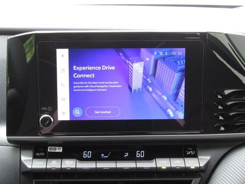 Certified 2025 Toyota Camry SE FWD image 27