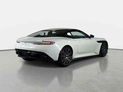 Used 2024 Aston Martin DB12 Coupe RWD image 7