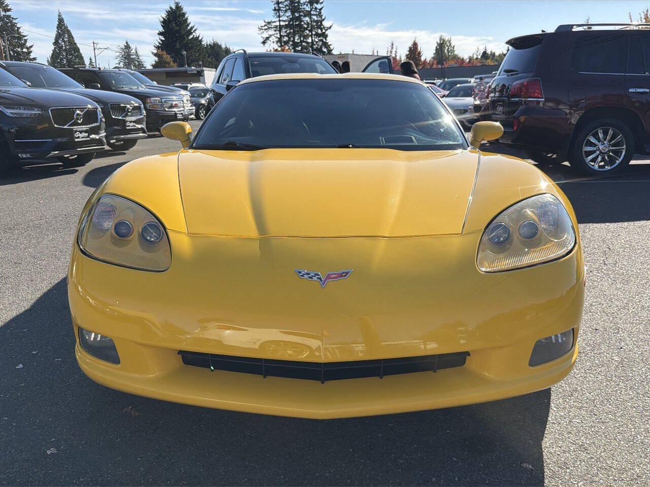 Used 2005 Chevrolet Corvette Coupe w/ Preferred Equipment Group RWD image 13