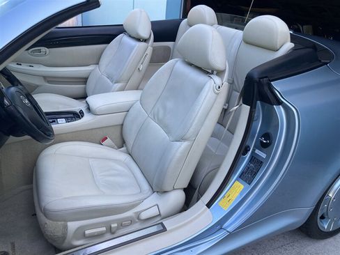 Used 2004 Lexus SC 430 Convertible RWD image 15
