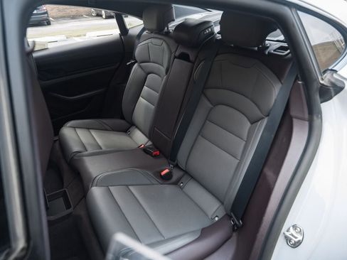Used 2024 Porsche Taycan 4S AWD/4WD image 19