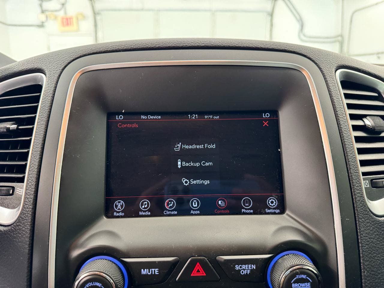 Used 2020 Dodge Durango SXT RWD image 29