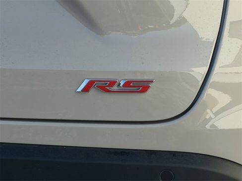 New 2026 Chevrolet Trax RS w/ Sunroof Package image 9