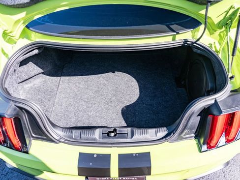 Used 2020 Ford Mustang Shelby GT500 w/ Technology Package image 45