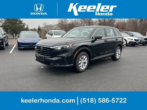 Used 2023 Honda CR-V LX image 1