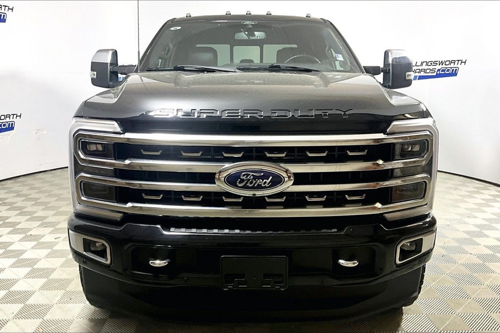 Used 2024 Ford F250 Platinum AWD/4WD image 2
