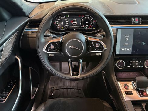 Used 2026 Jaguar F-PACE SVR 575 Edition AWD/4WD image 13