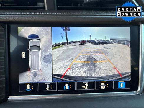 Used 2021 GMC Yukon XL Denali w/ Denali Premium Package image 31