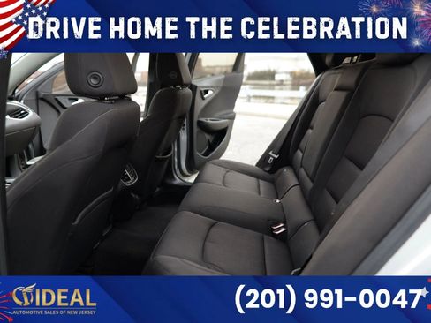 Used 2020 Chevrolet Malibu LT FWD image 28