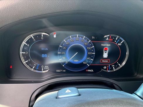 Used 2019 Cadillac Escalade Luxury RWD image 12