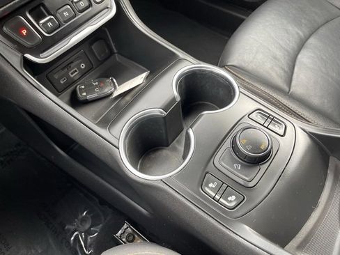 Used 2019 GMC Terrain SLT w/ Preferred Package image 13