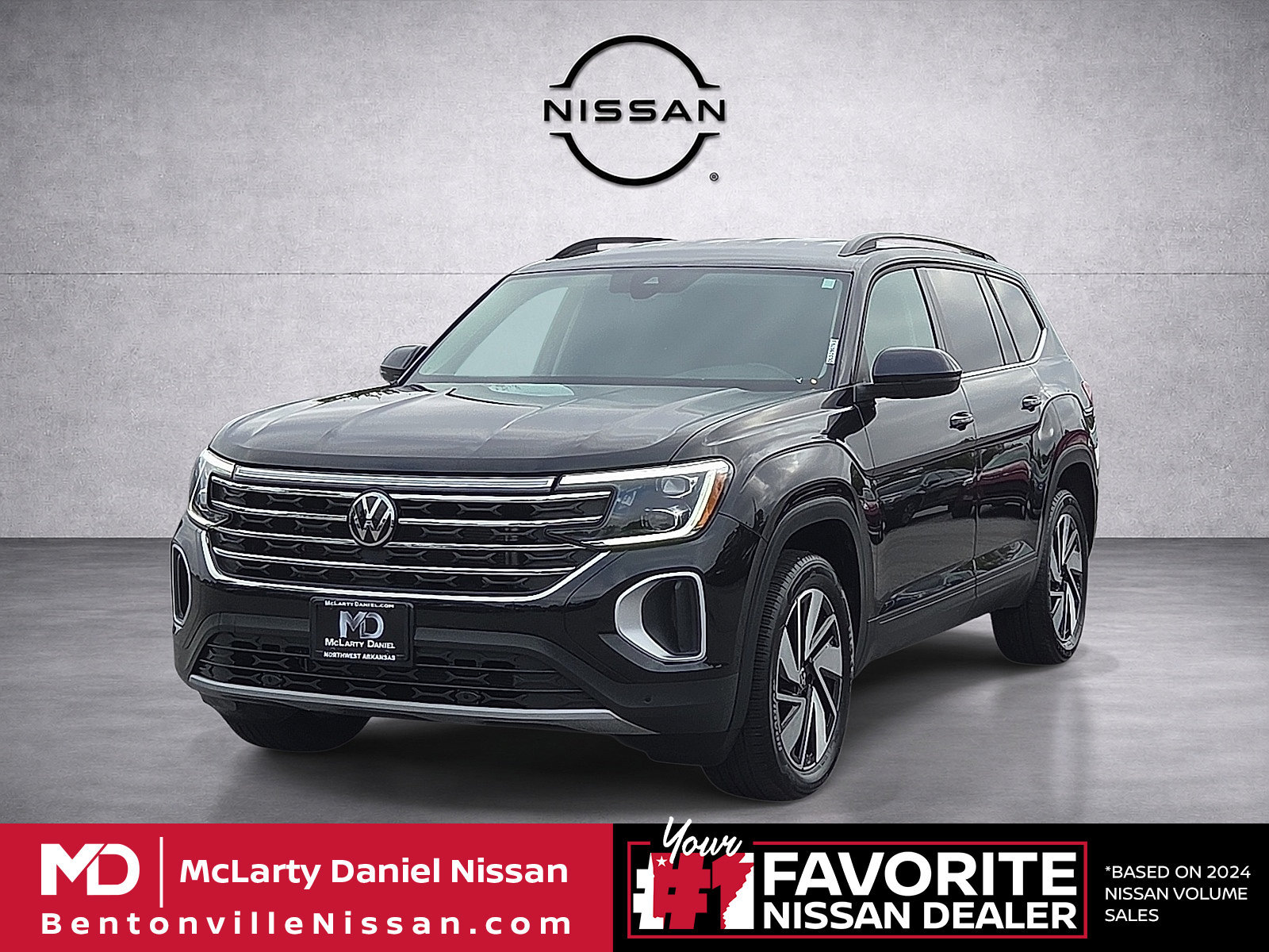 Used 2025 Volkswagen Atlas SE FWD image 2