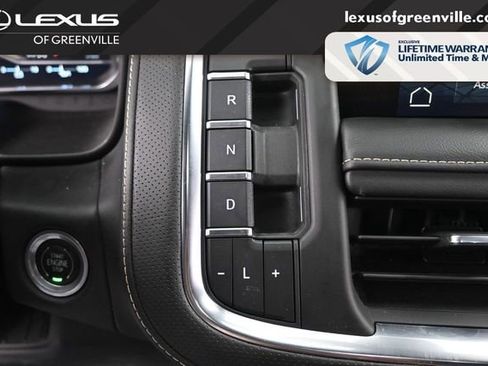 Used 2022 GMC Yukon SLT w/ SLT Luxury Package AWD/4WD image 17