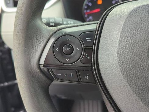 Used 2021 Toyota RAV4 XLE w/ Convenience Package FWD image 15