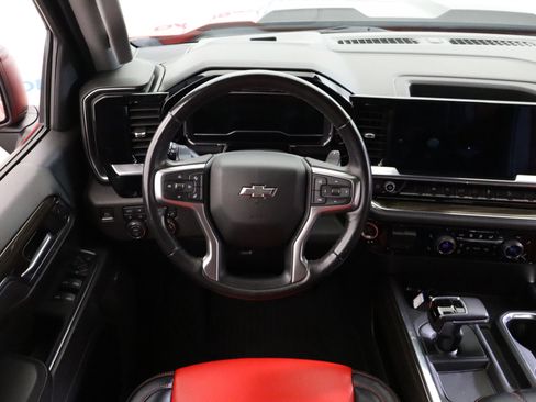 Used 2022 Chevrolet Silverado 1500 LT Trail Boss w/ Convenience Package II image 17