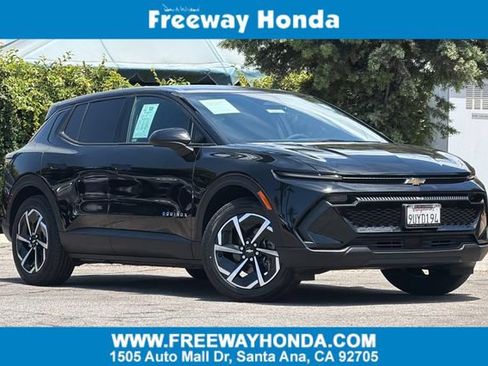 Used 2025 Chevrolet Equinox EV LT FWD image 1