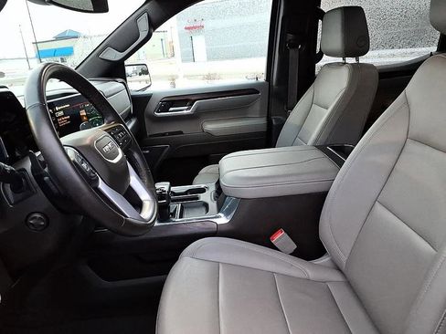 Used 2023 GMC Sierra 1500 SLT w/ SLT Convenience Package AWD/4WD image 18