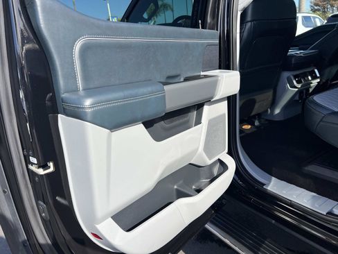 Used 2022 Ford F150 Limited image 25