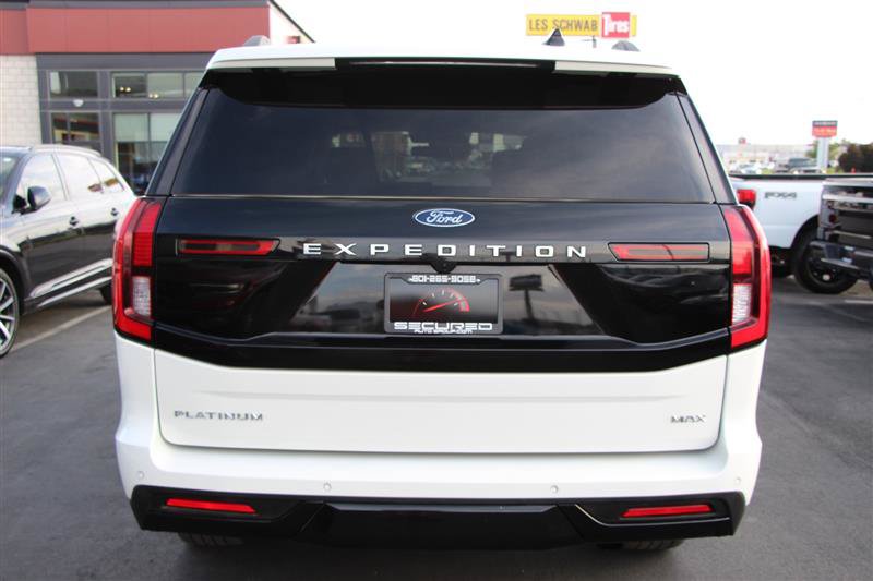 Used 2025 Ford Expedition Max Platinum w/ Driver's Package AWD/4WD image 7