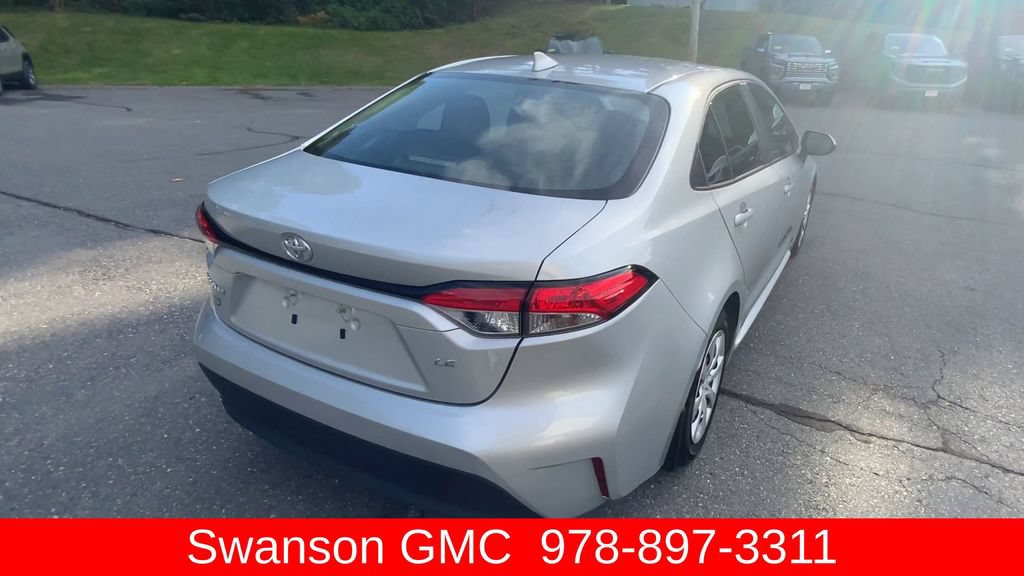 Used 2024 Toyota Corolla LE FWD image 9