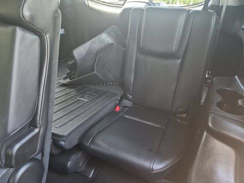 Used 2018 Toyota Highlander XLE AWD/4WD image 24