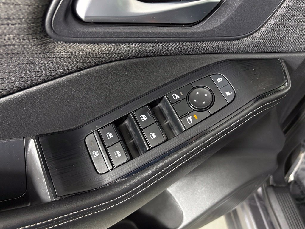 Used 2022 Nissan Rogue SV FWD image 15