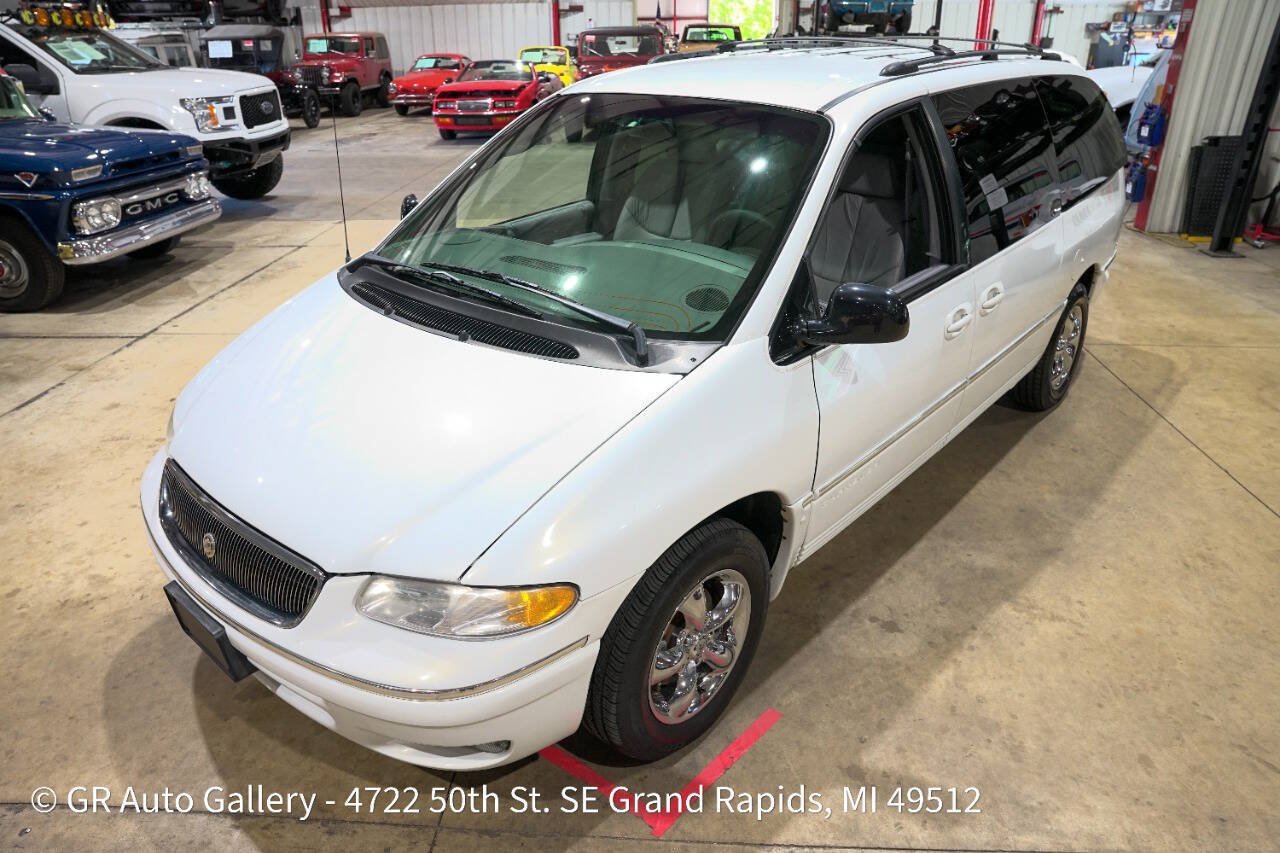 Used 1997 Chrysler Town & Country LXi FWD image 14