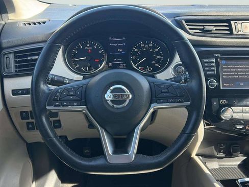 Used 2018 Nissan Rogue Sport SV w/ SV Technology Package FWD image 34