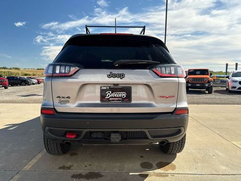 Used 2022 Jeep Cherokee Trailhawk w/ Premium Leather Package image 8