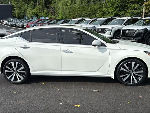 Used 2021 Nissan Altima 2.5 Platinum AWD/4WD image 27