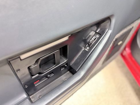 Used 1986 Chevrolet Corvette Convertible image 23