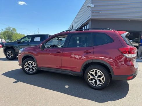 Used 2023 Subaru Forester Premium AWD/4WD image 8