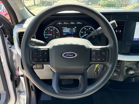 Certified 2025 Ford F250 XLT AWD/4WD image 12
