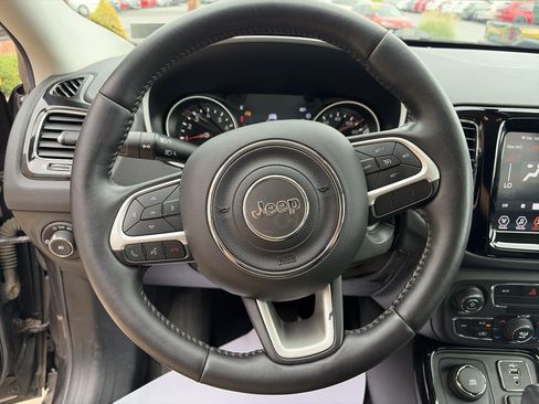Used 2019 Jeep Compass Limited AWD/4WD image 17