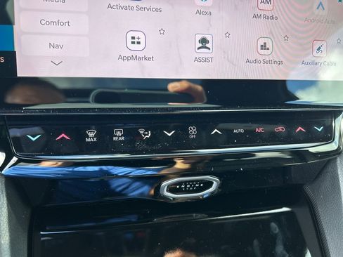 New 2026 Jeep Grand Cherokee Limited image 42